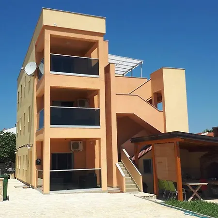 Apartment Merjem Vir